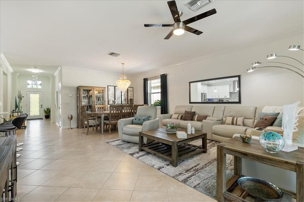 1987 Fairmont LN, NAPLES FL 34120-13