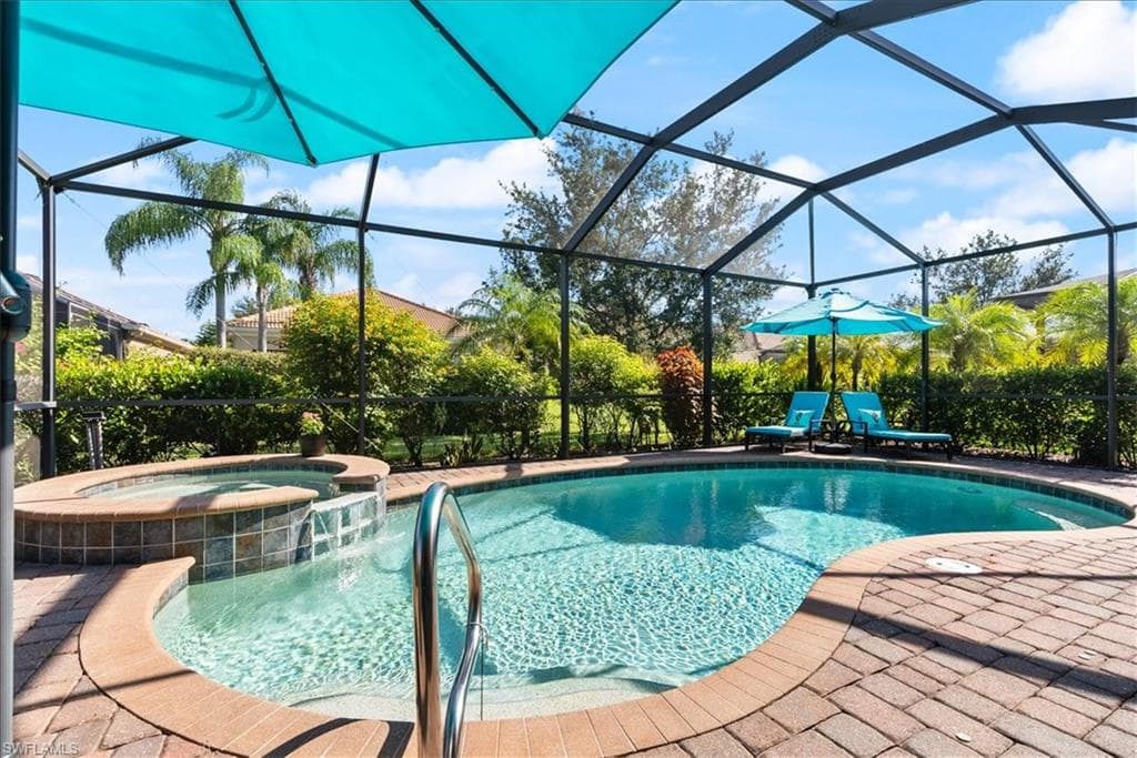 1987 Fairmont LN, NAPLES FL 34120-3