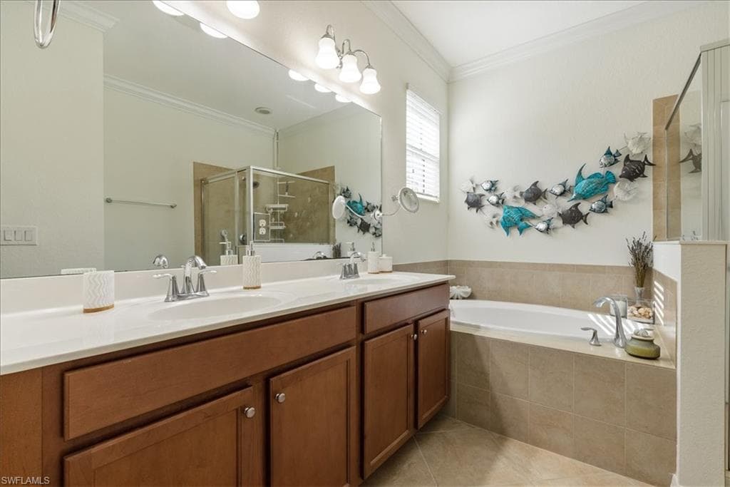 1987 Fairmont LN, NAPLES FL 34120-20