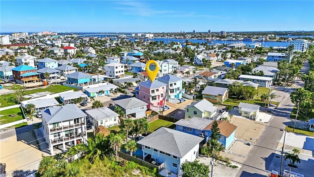 130 Fairweather LN, FORT MYERS BEACH FL 33931-1