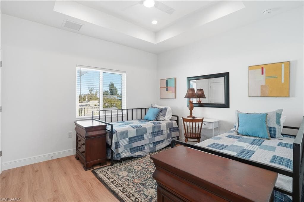 130 Fairweather LN, FORT MYERS BEACH FL 33931-33