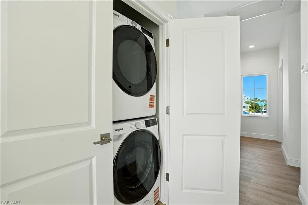 130 Fairweather LN, FORT MYERS BEACH FL 33931-37