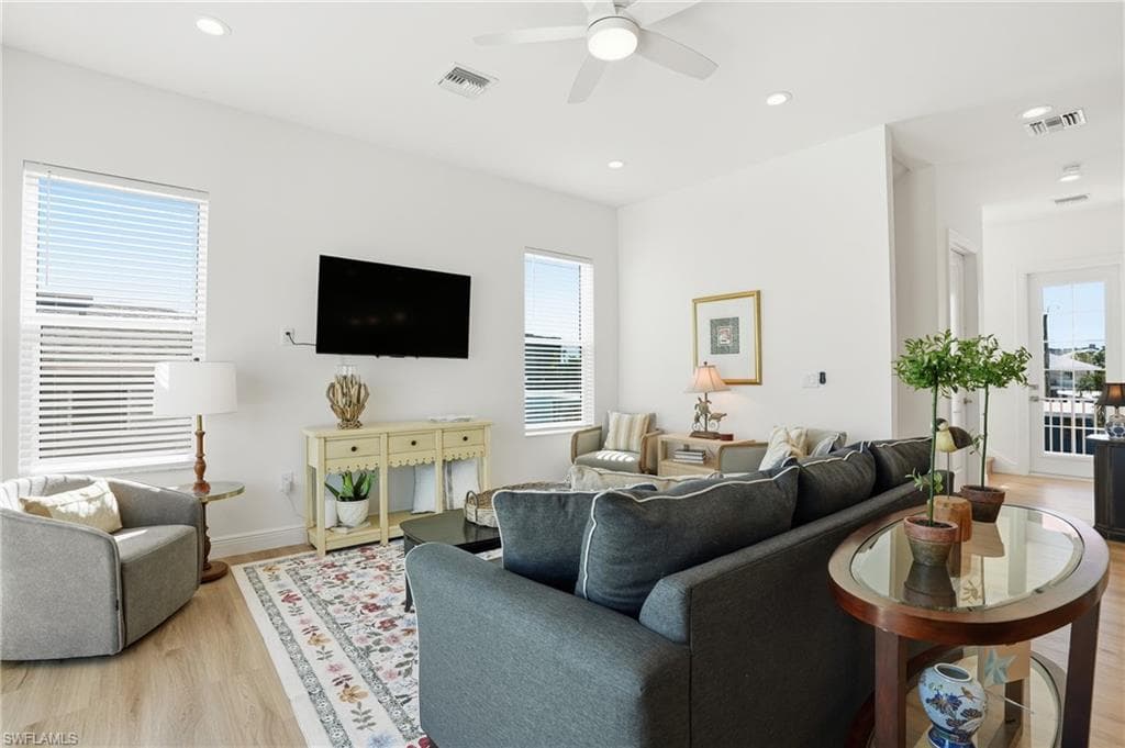 130 Fairweather LN, FORT MYERS BEACH FL 33931-20