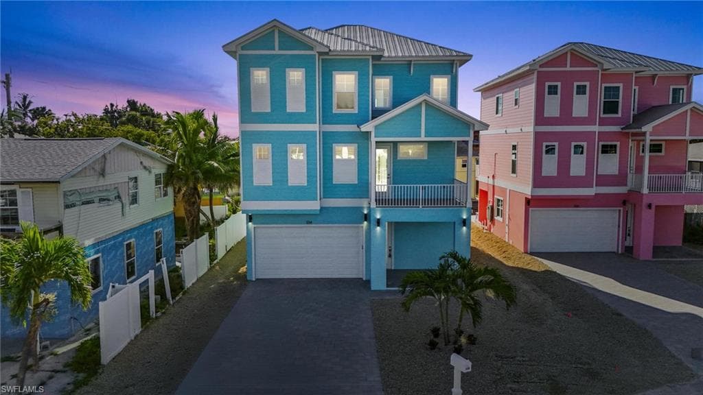 134 Fairweather LN, FORT MYERS BEACH FL 33931-1