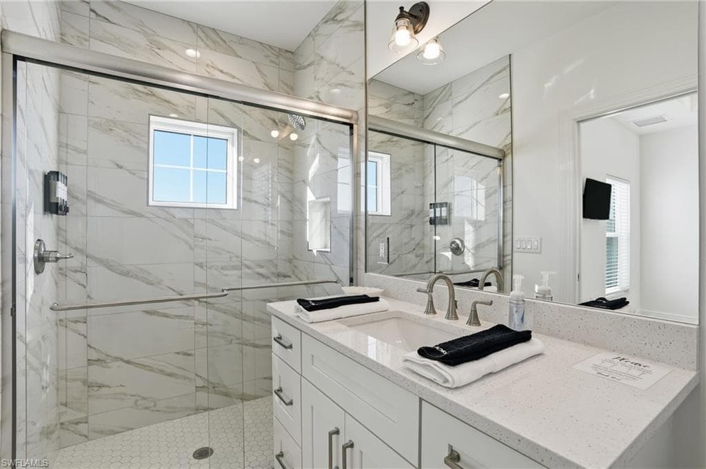 134 Fairweather LN, FORT MYERS BEACH FL 33931-21