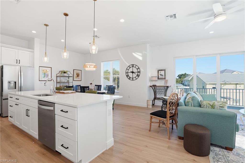 134 Fairweather LN, FORT MYERS BEACH FL 33931-10