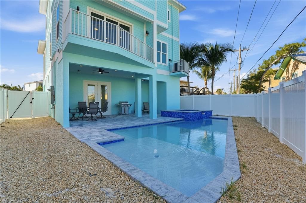 134 Fairweather LN, FORT MYERS BEACH FL 33931-43