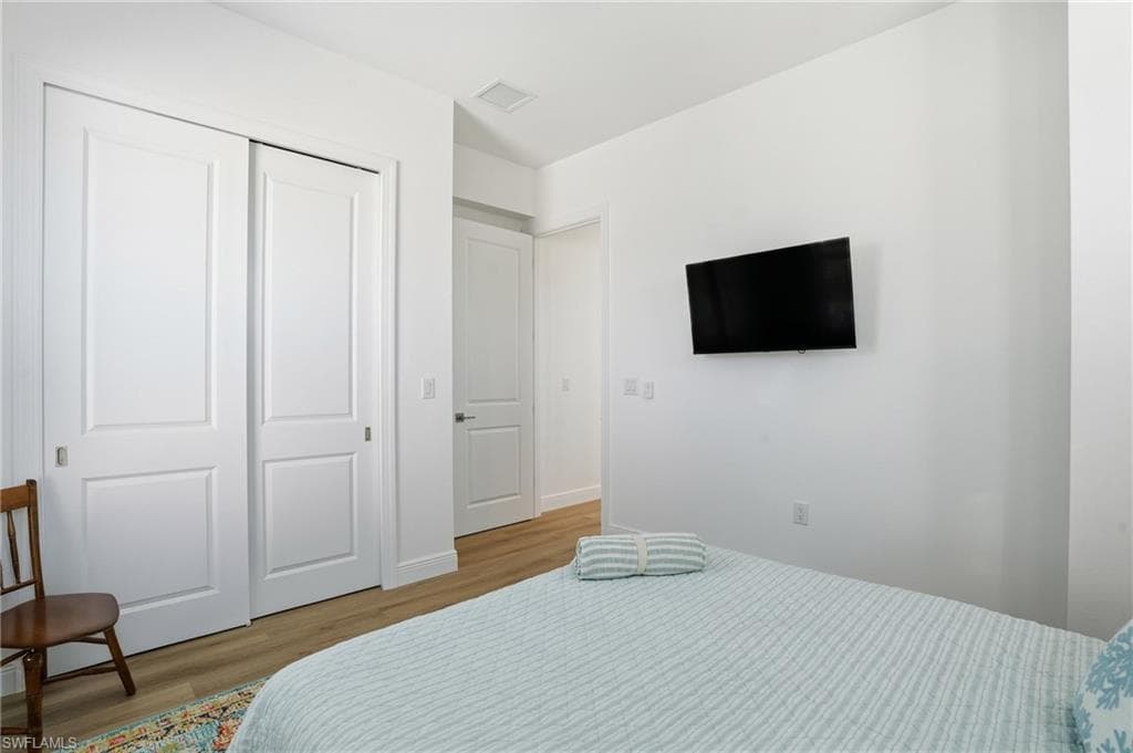 134 Fairweather LN, FORT MYERS BEACH FL 33931-24