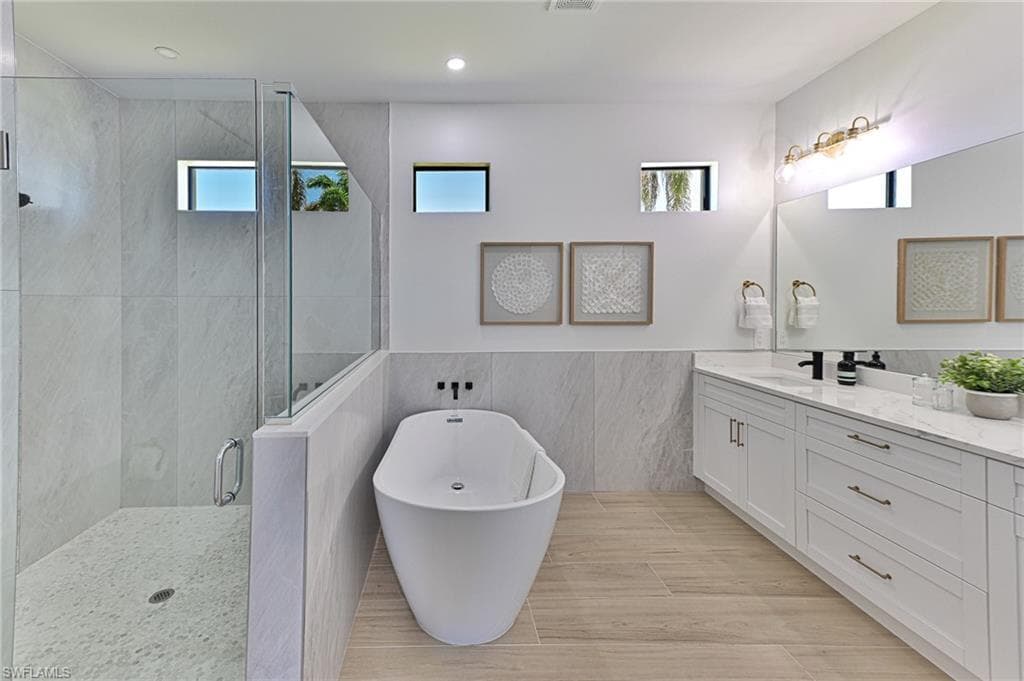 236 2nd ST, BONITA SPRINGS FL 34134-11