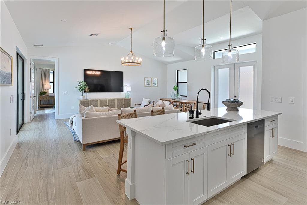 236 2nd ST, BONITA SPRINGS FL 34134-8