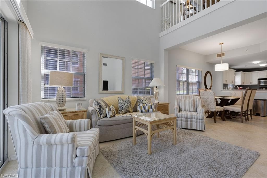 4530 Botanical Place CIR # 107, NAPLES FL 34112-2