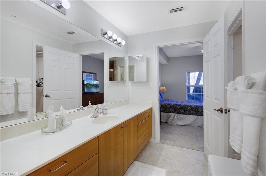 4530 Botanical Place CIR # 107, NAPLES FL 34112-17