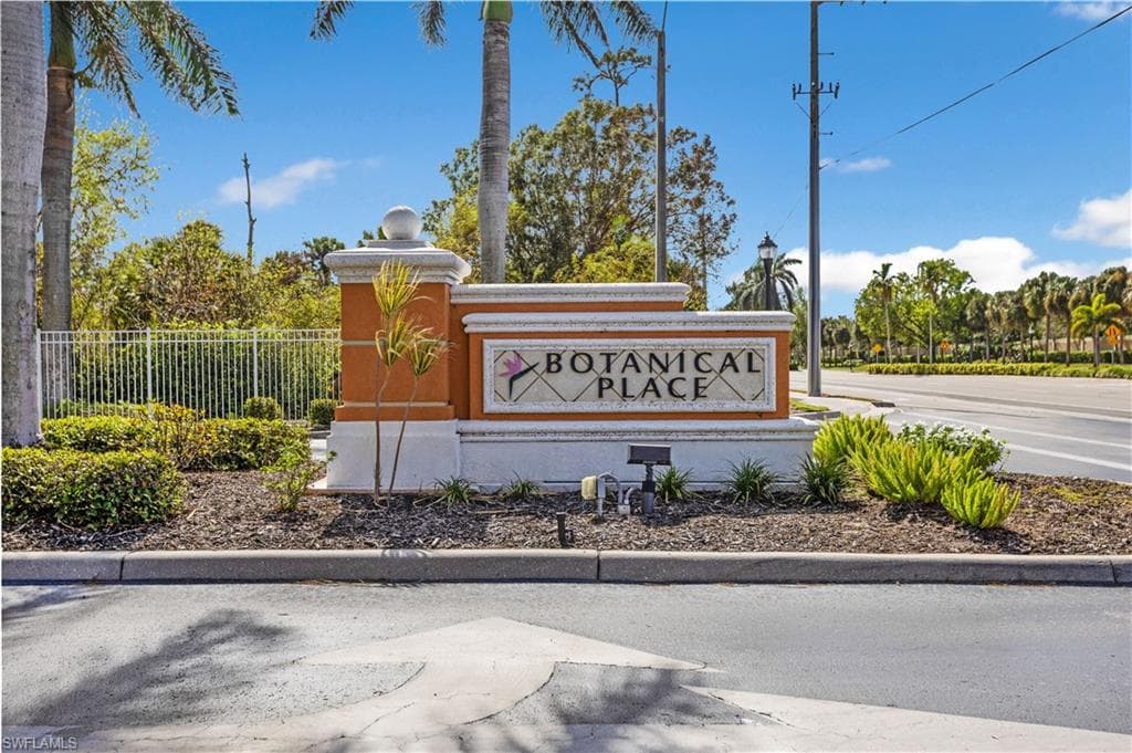4530 Botanical Place CIR # 107, NAPLES FL 34112-38