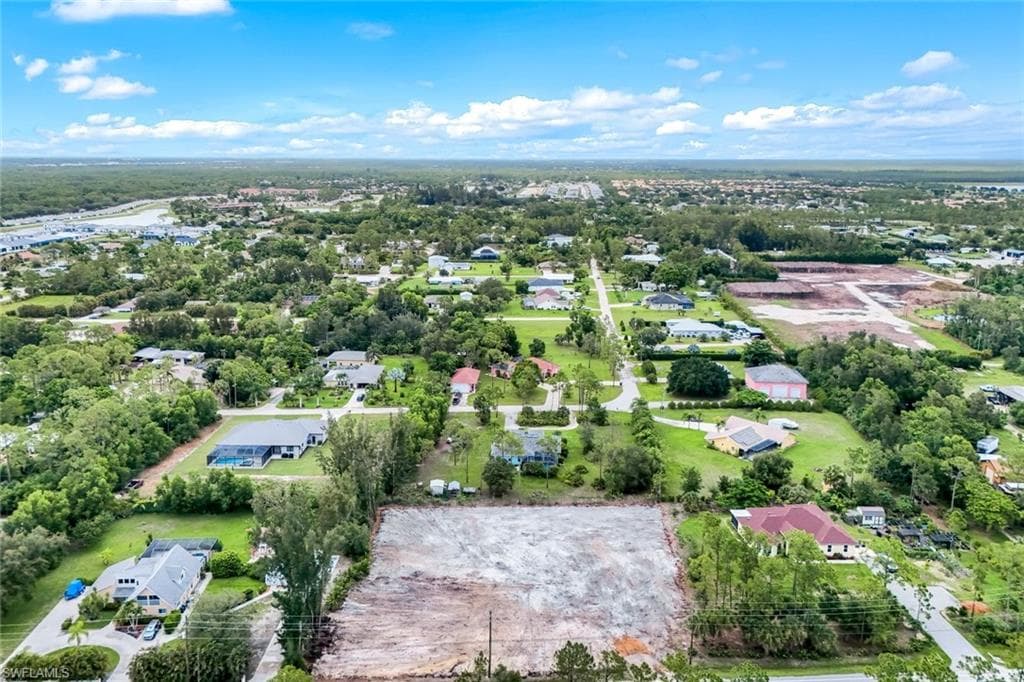 10451 Shangri La RD, BONITA SPRINGS FL 34135-2