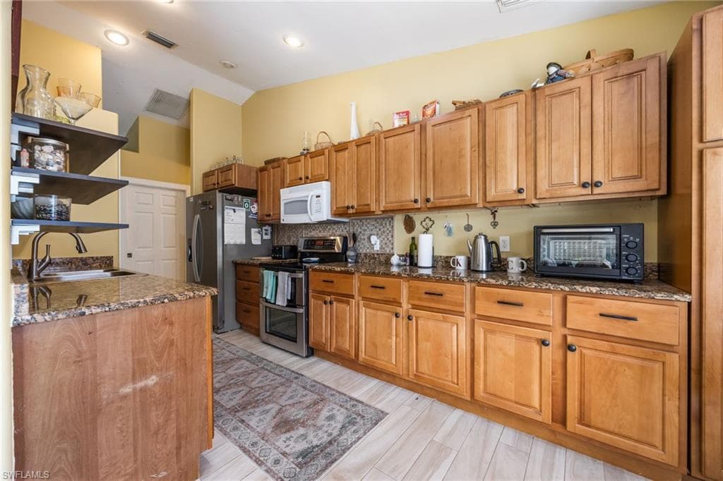 273 Justene CIR-15