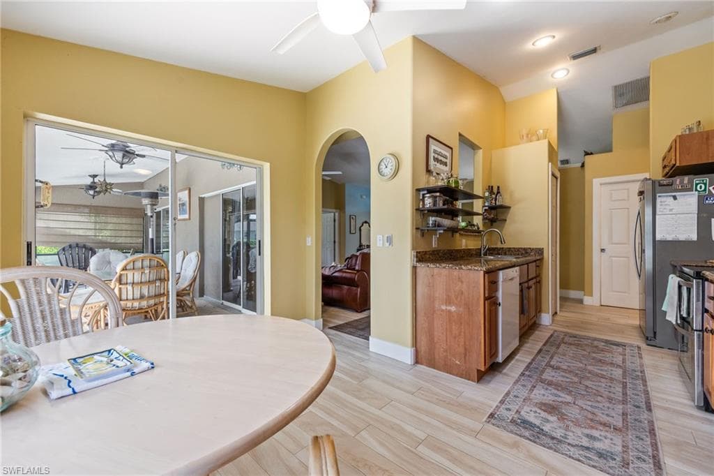 273 Justene CIR-17