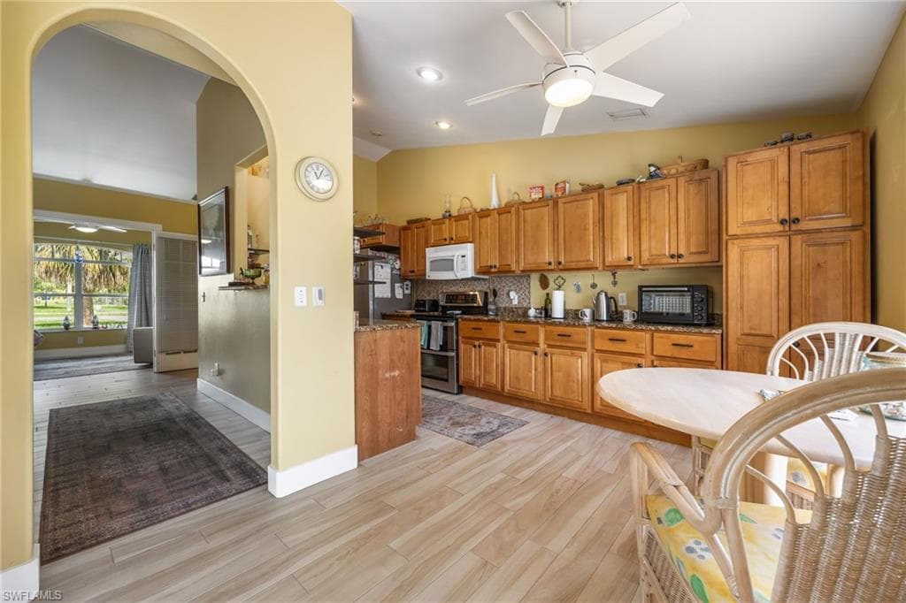 273 Justene CIR-18