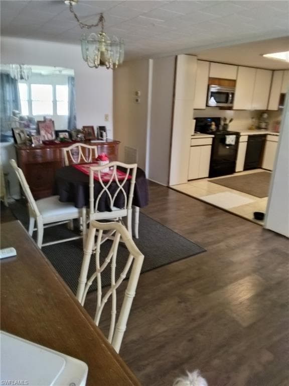 519 Riviera BLVD E, NAPLES FL 34112-5