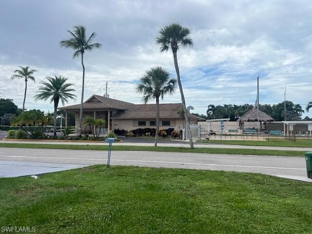 519 Riviera BLVD E, NAPLES FL 34112-16