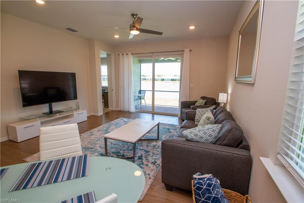 1241 Enbrook LOOP, NAPLES FL 34114-21