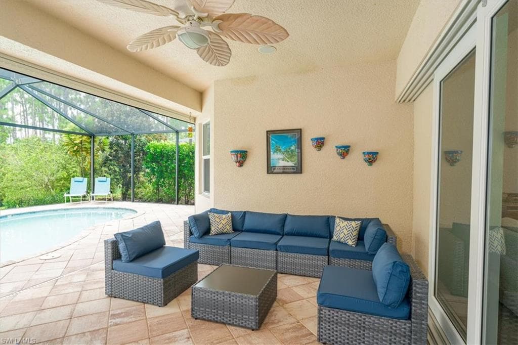 7655 Martino CIR, NAPLES FL 34112-22