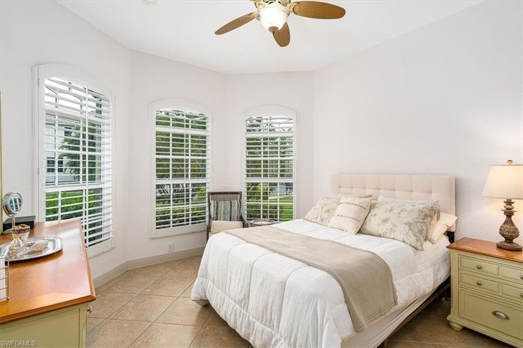 7655 Martino CIR, NAPLES FL 34112-16