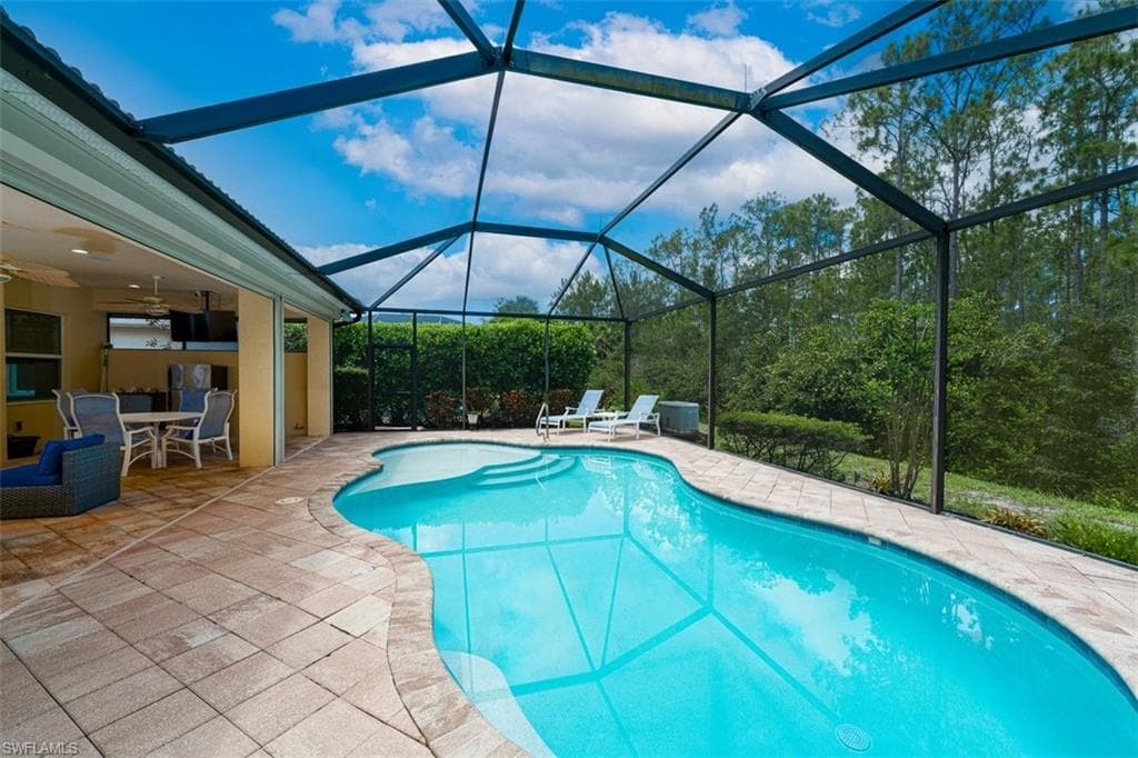 7655 Martino CIR, NAPLES FL 34112-23