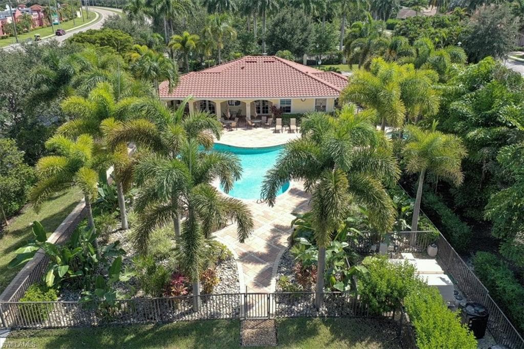 7655 Martino CIR, NAPLES FL 34112-29