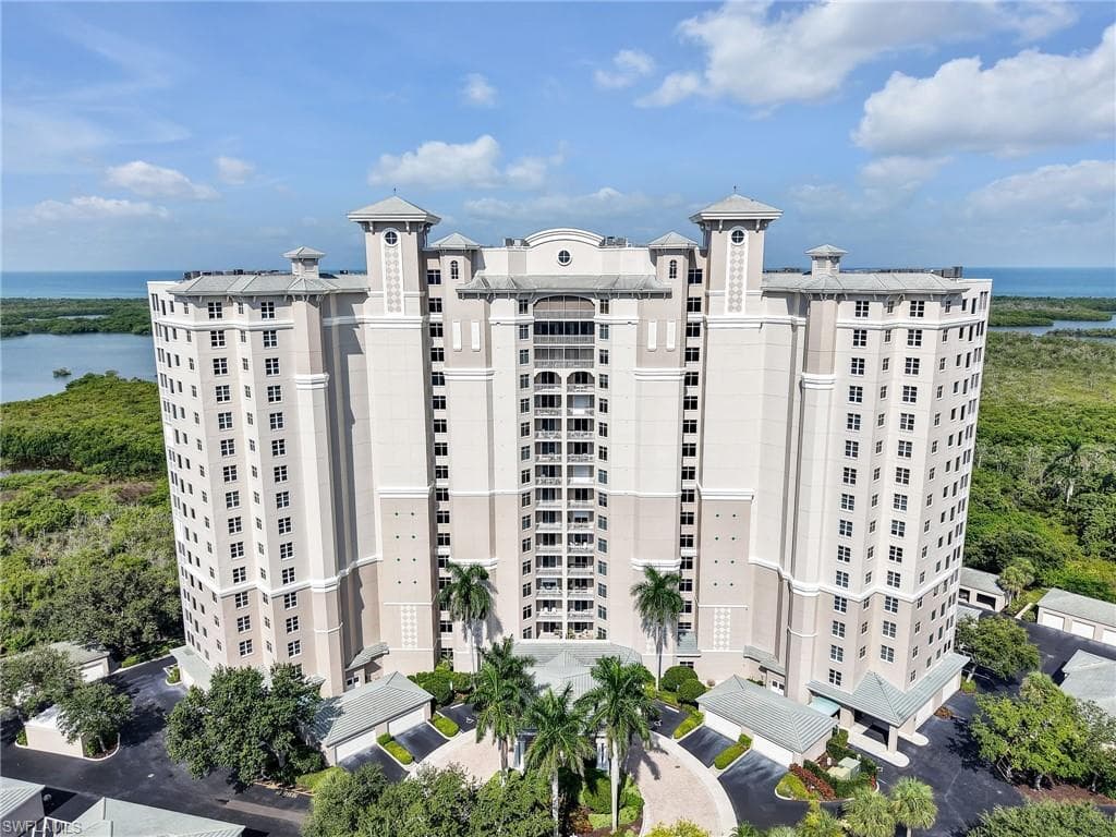 1001 Arbor Lake DR # 102, NAPLES FL 34110-43