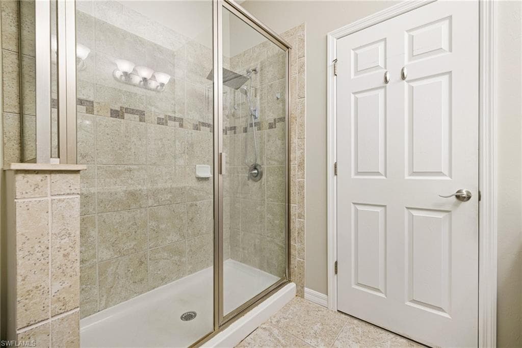 23421 Alamanda DR # 204, ESTERO FL 34135-21