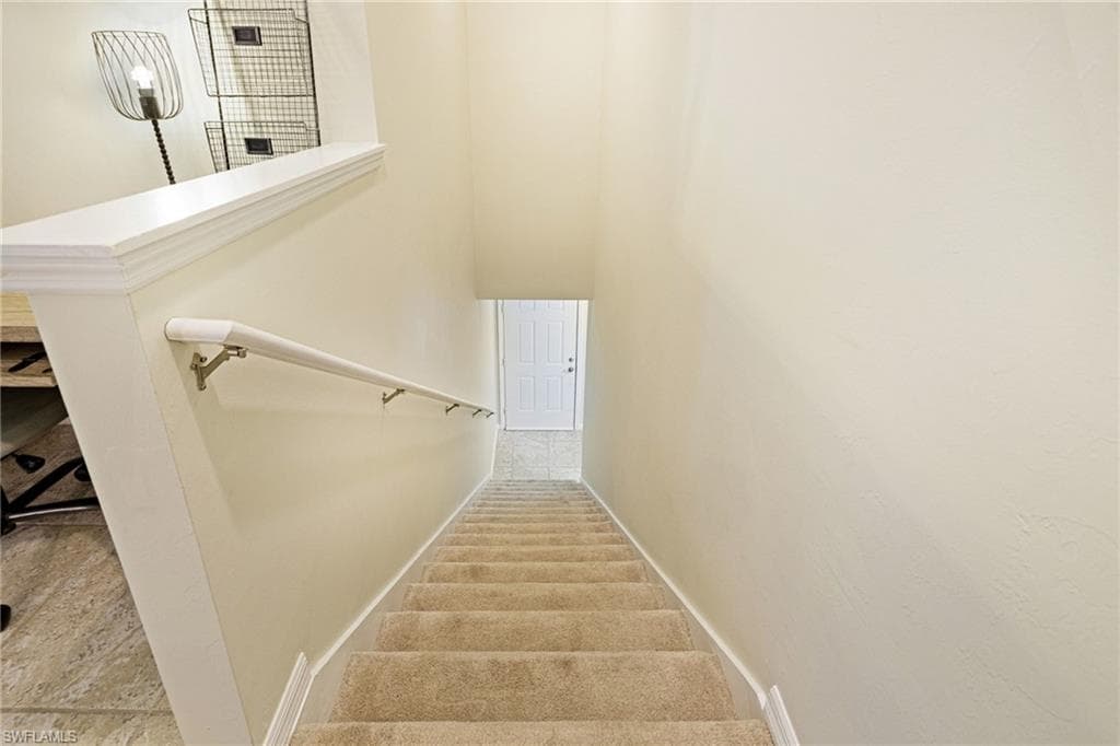 23421 Alamanda DR # 204, ESTERO FL 34135-33