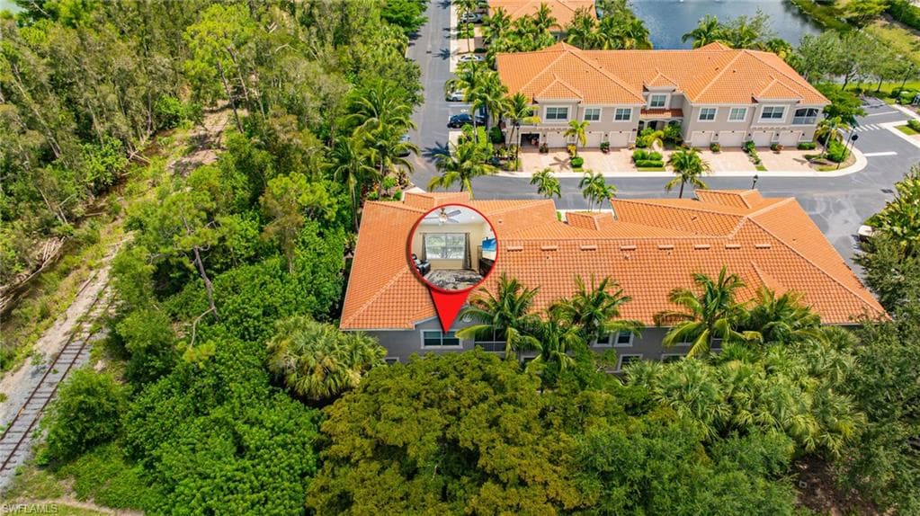 23421 Alamanda DR # 204, ESTERO FL 34135-37