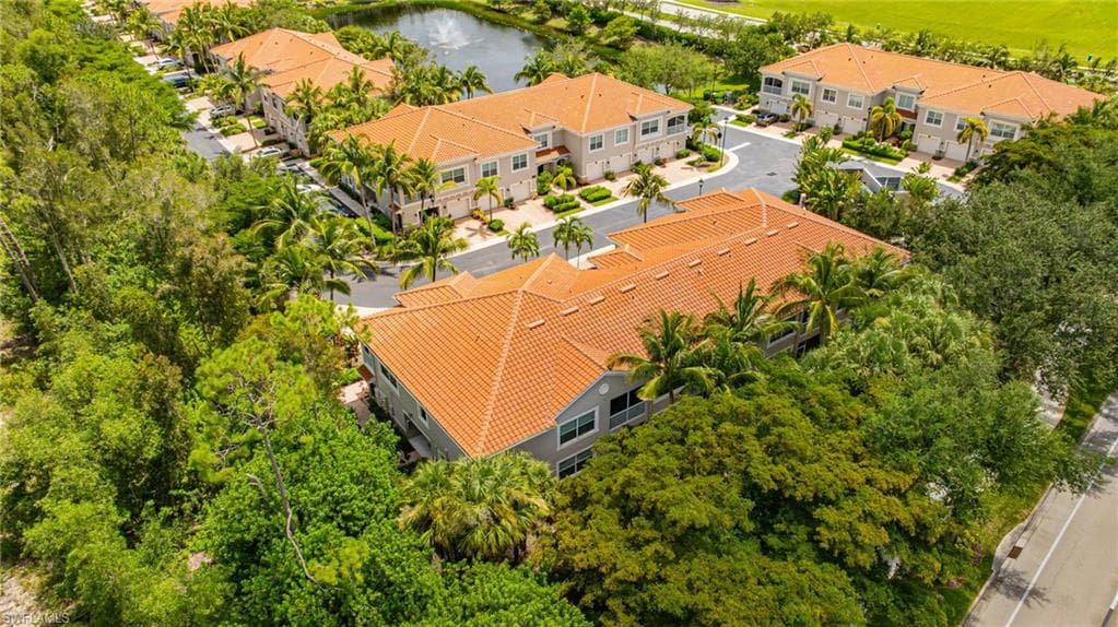 23421 Alamanda DR # 204, ESTERO FL 34135-40