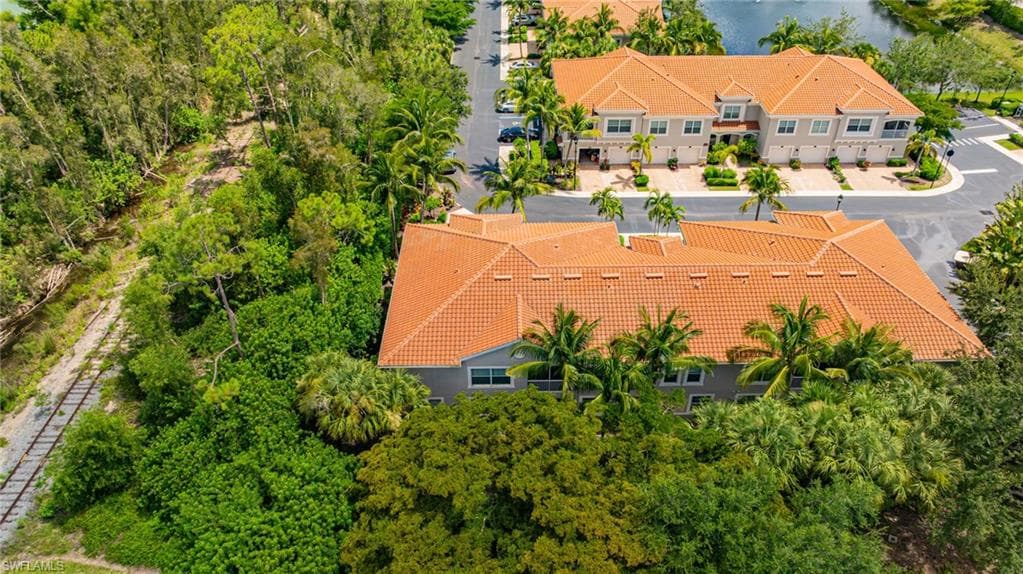 23421 Alamanda DR # 204, ESTERO FL 34135-38