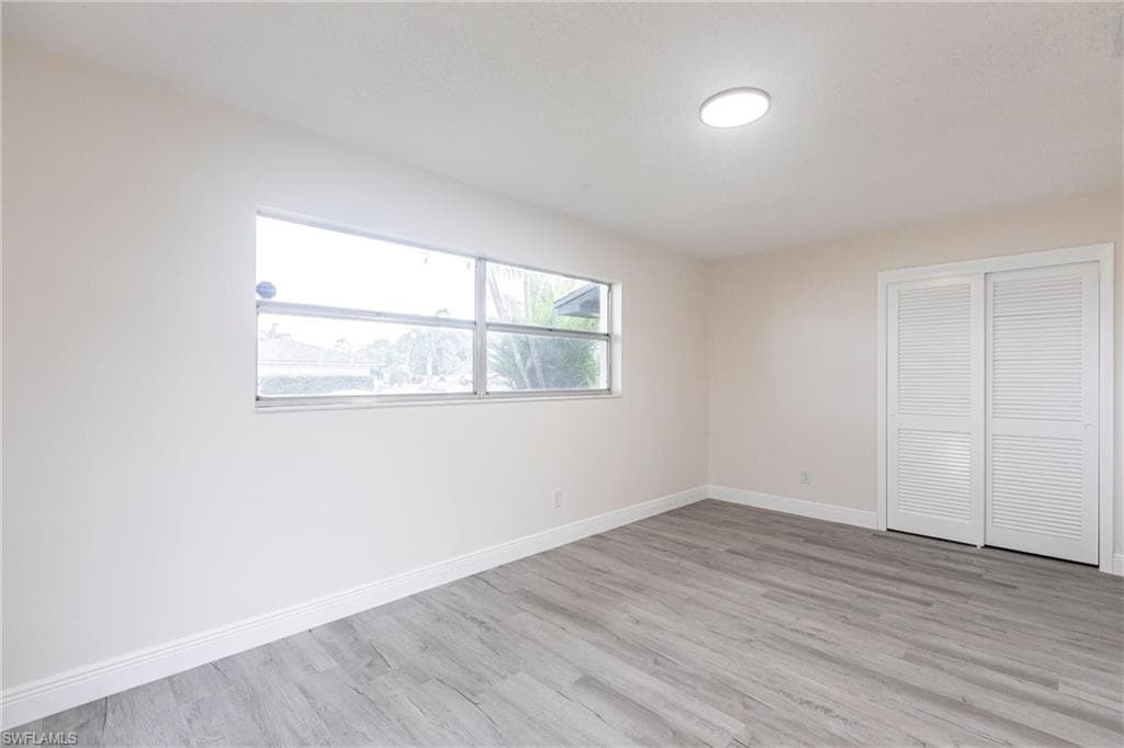 818 Gardenside CT, LEHIGH ACRES FL 33936-19