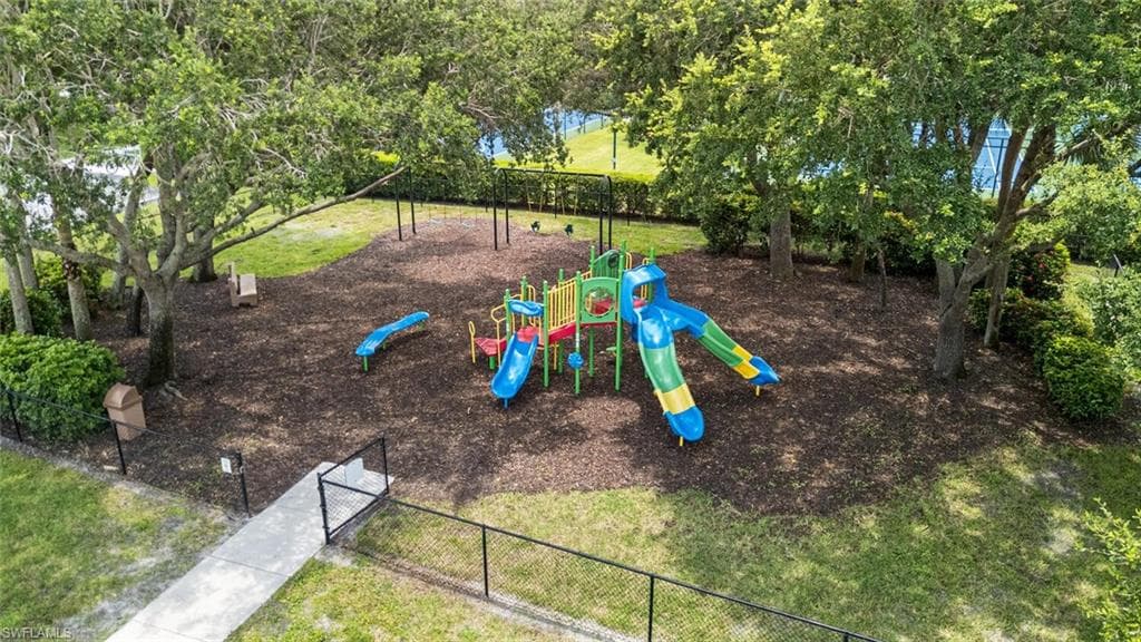 109 Burnt Pine DR, NAPLES FL 34119-45