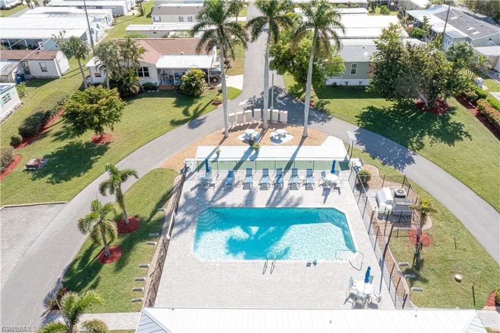 19 Garden DR, FORT MYERS FL 33908-26