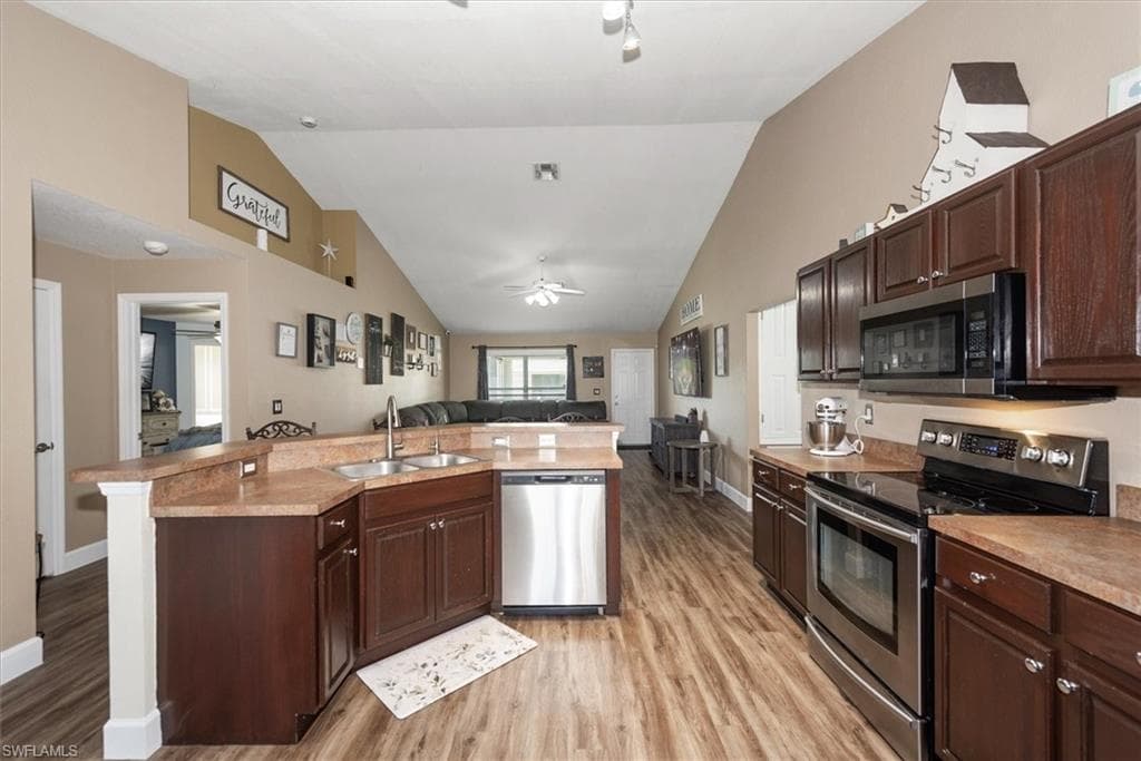 14070 Carlotta ST, FORT MYERS FL 33905-8