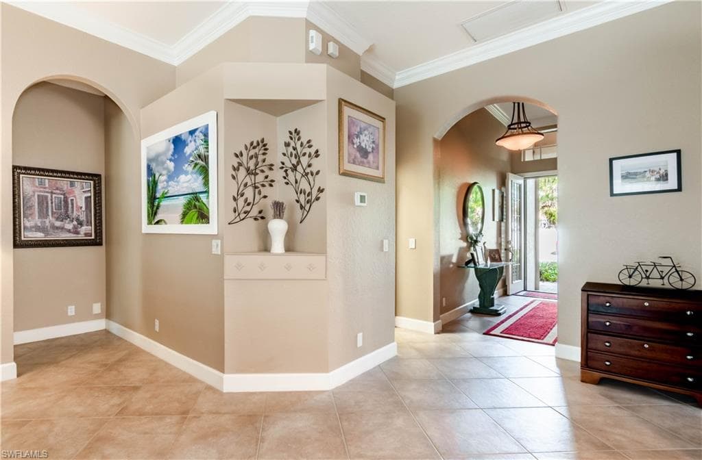 16144 Parque LN, NAPLES FL 34110-4