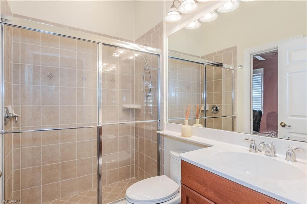 16144 Parque LN, NAPLES FL 34110-29