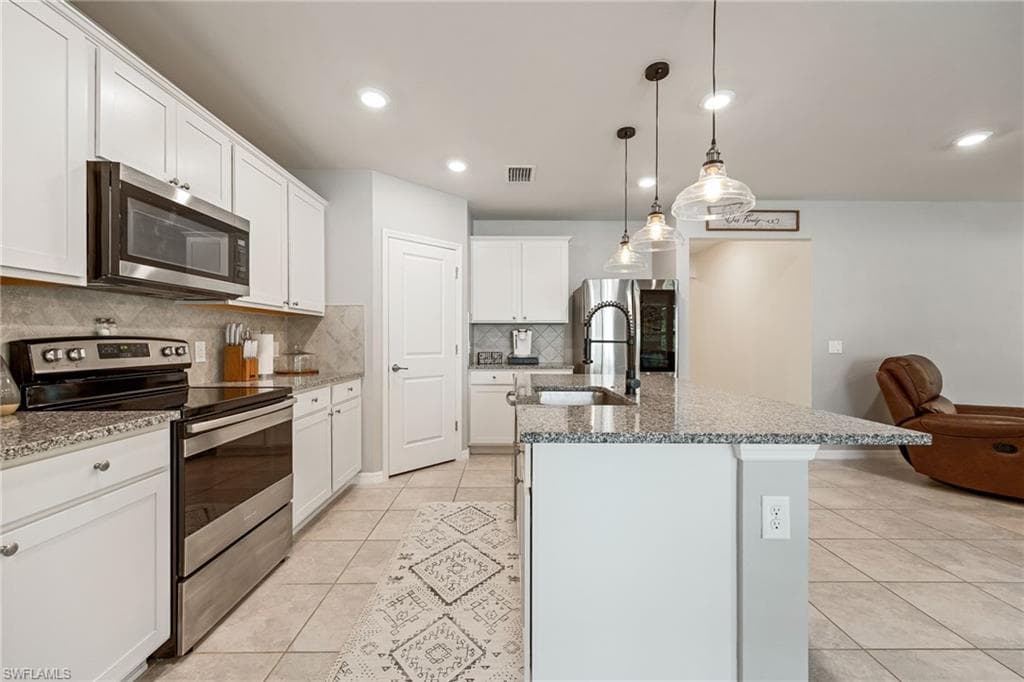 10775 Marlberry WAY, NORTH FORT MYERS FL 33917-16