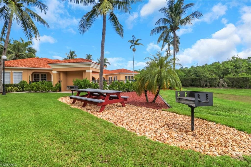 8635 River Homes LN # 107, BONITA SPRINGS FL 34135-42