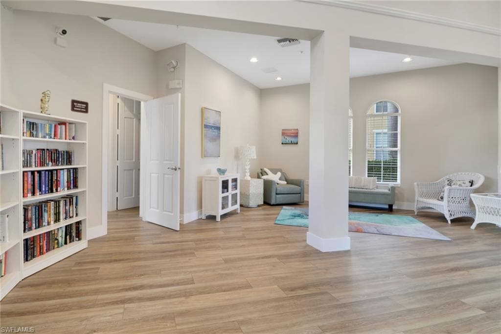 8635 River Homes LN # 107, BONITA SPRINGS FL 34135-31