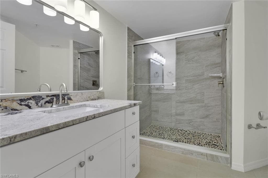 8635 River Homes LN # 107, BONITA SPRINGS FL 34135-17