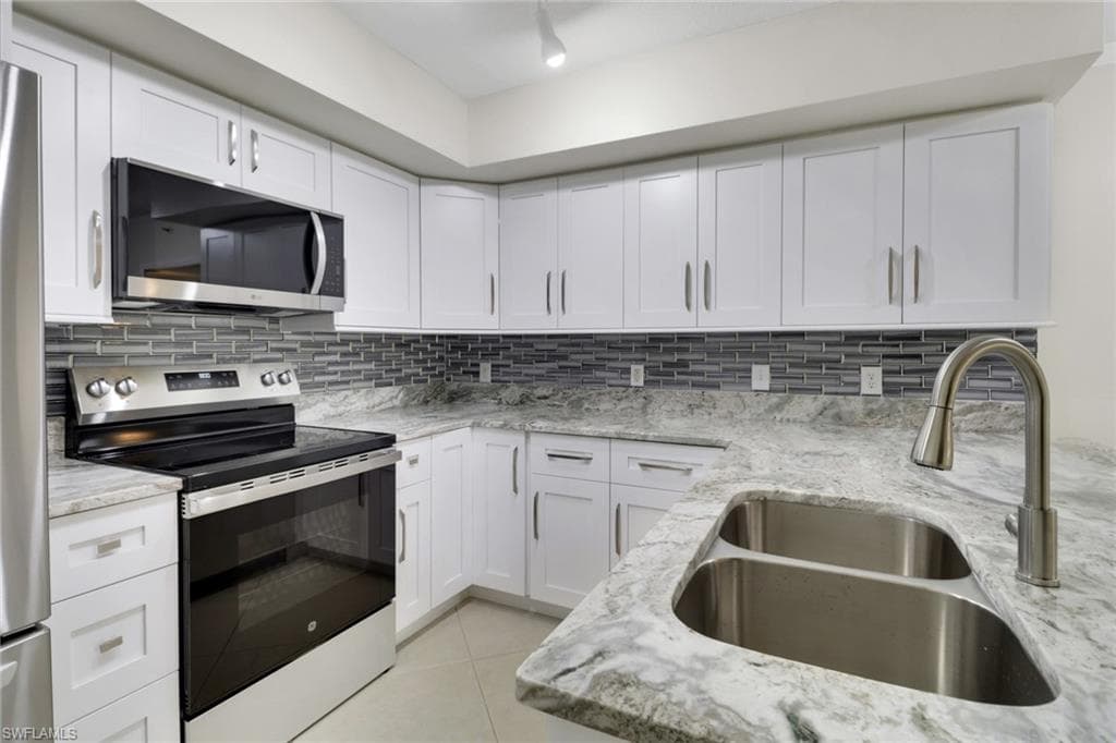 8635 River Homes LN # 107, BONITA SPRINGS FL 34135-3