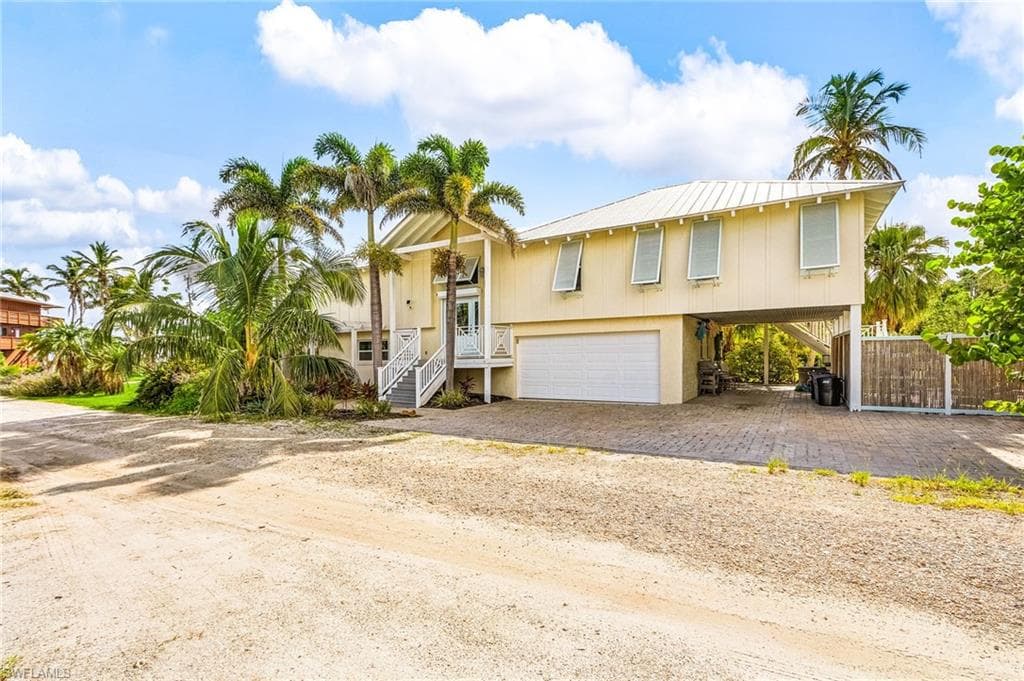 7711 Bocilla LN, BOKEELIA FL 33922-1