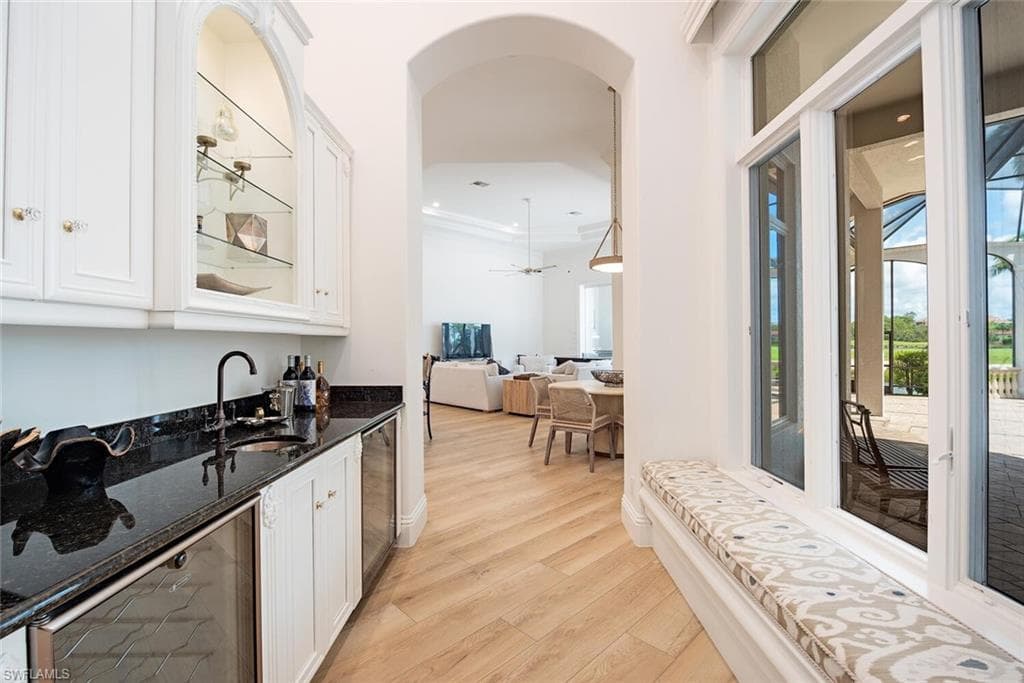 1633 CHINABERRY WAY, NAPLES FL 34105-12