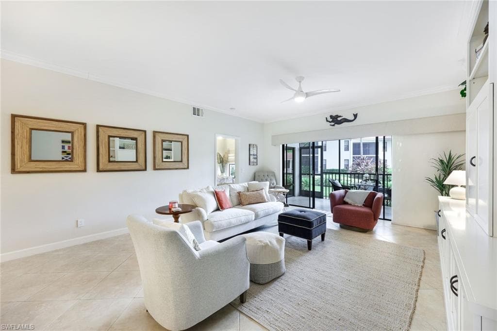 611 Serendipity DR # 611, NAPLES FL 34108-2