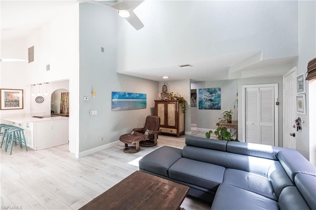 1323 Solana RD # K2, NAPLES FL 34103-6