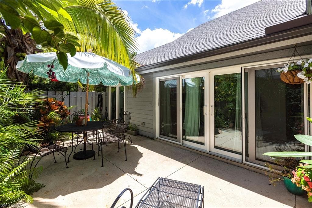 1323 Solana RD # K2, NAPLES FL 34103-30